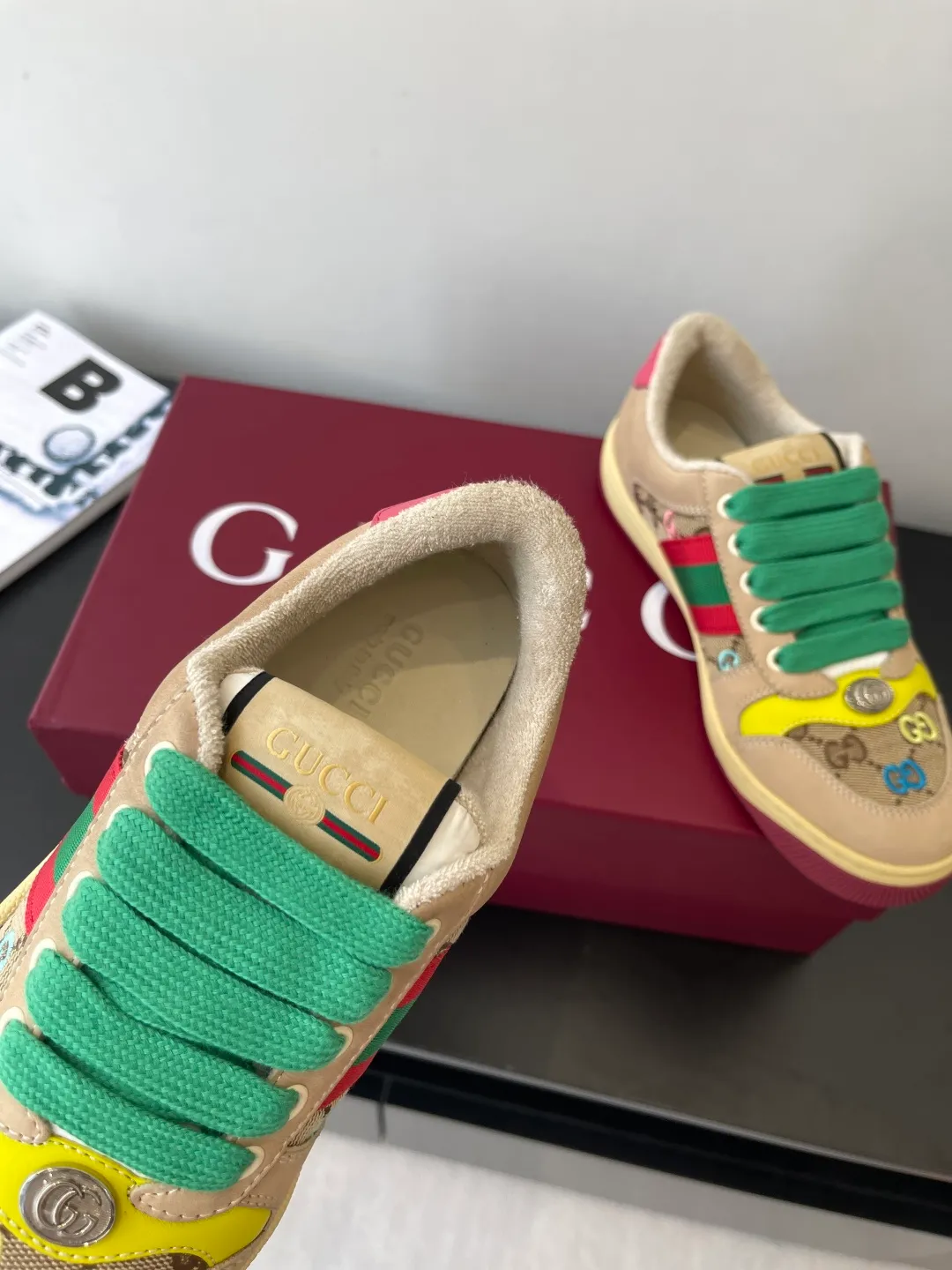 👟👟Ex-factory price 600👟👟 Gucci newly upgraded small dirty shoes for couples GG series old casual small dirty shoes catwalk style original development and purchase level version Metal double G crystal cylindrical logo Gucci original pattern ribbon Exclusive color rubbed cowhide fabric original terry cloth is delicate, soft and more comfortable and breathable Private molded two-color original TPU outsole (lower layer is wider, upper layer is narrower) Code number: 35-44